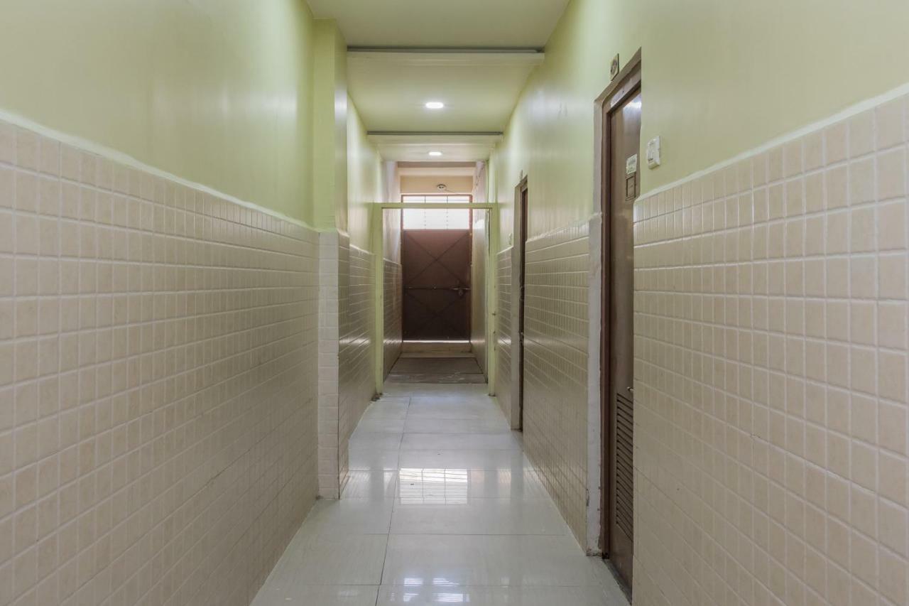 Oyo 17161 Hotel Mahalaxmi اوجاين المظهر الخارجي الصورة
