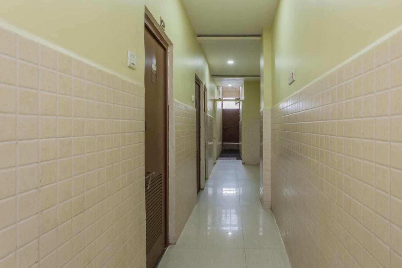 Oyo 17161 Hotel Mahalaxmi اوجاين المظهر الخارجي الصورة